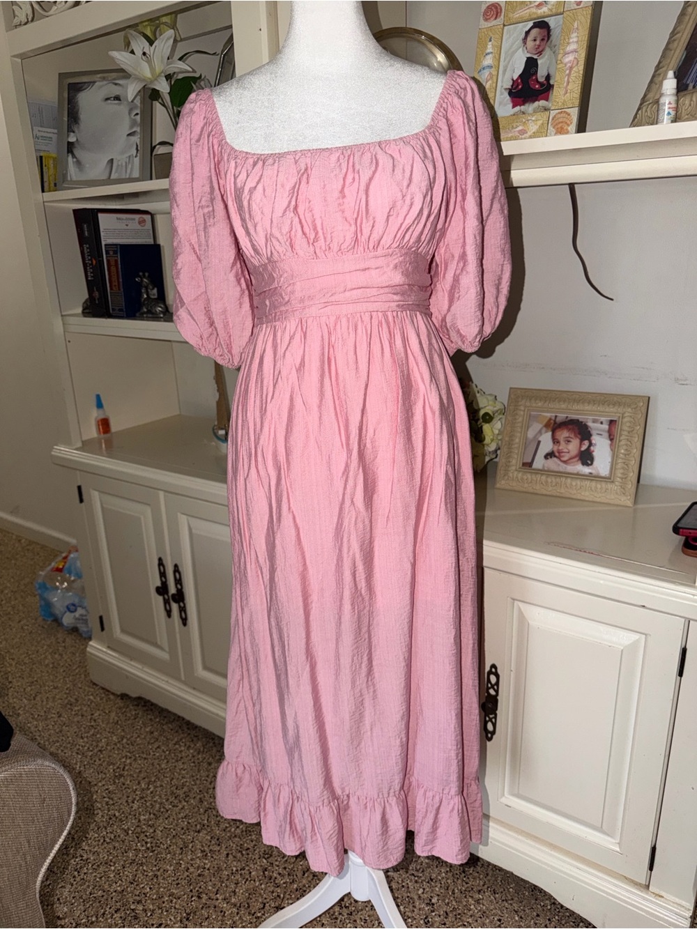 Romantic Pink Maxi Dress with Puff Sleeves